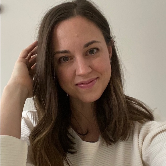 Meet your Posher, Moira - Picture 1 of 1